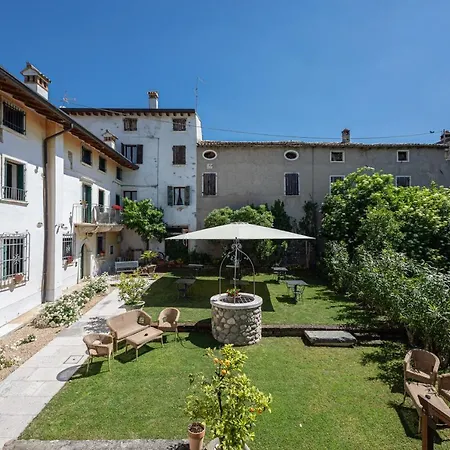 ファームステイ Borgo Di Calmasino