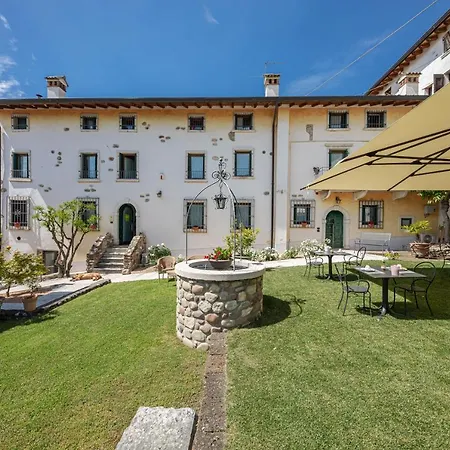 Borgo Di Calmasino * バルドリーノ