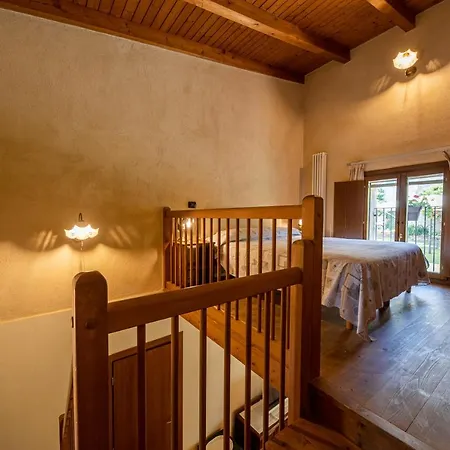 Borgo Di Calmasino バルドリーノ