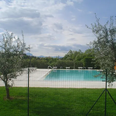 ファームステイ Borgo Di Calmasino *