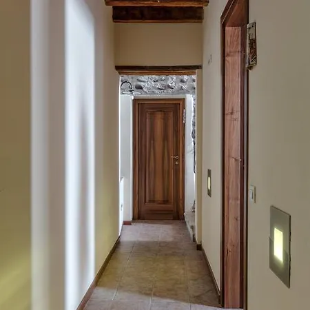 Borgo Di Calmasino * バルドリーノ
