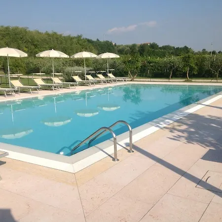Borgo Di Calmasino ファームステイ *