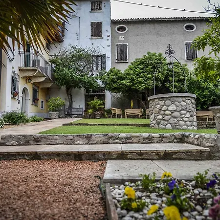 ファームステイ Borgo Di Calmasino バルドリーノ