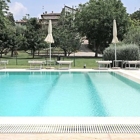 ファームステイ Borgo Di Calmasino