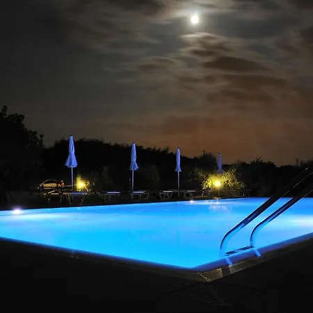 Borgo Di Calmasino Alloggio per agriturismo Bardolino