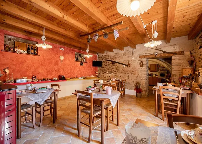 Borgo Di Calmasino *